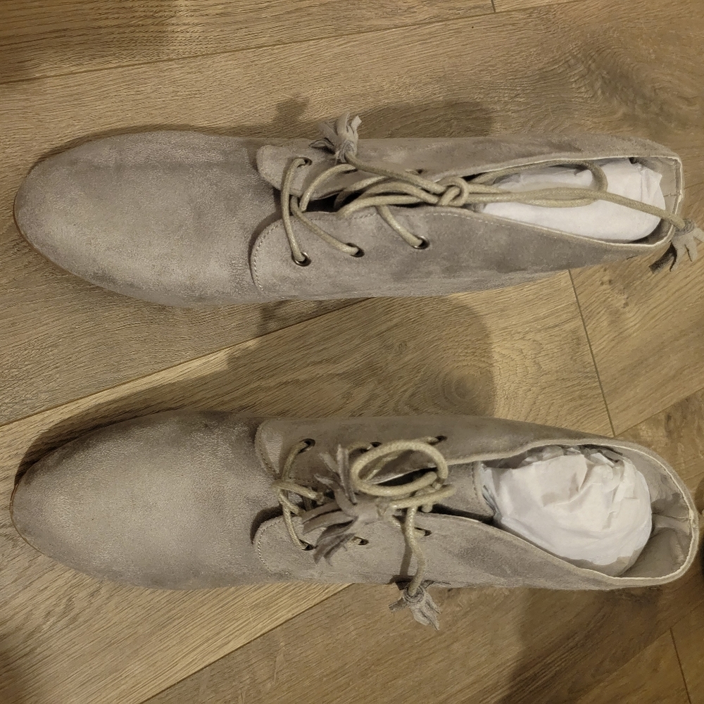 JC HEELED BOOTS SIZE 11
